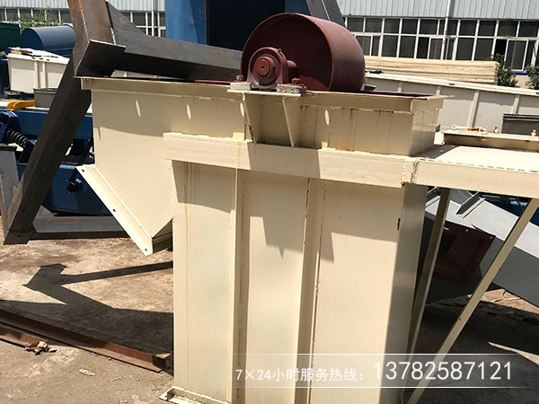 塑料畚斗适合使用在那些行业提升！