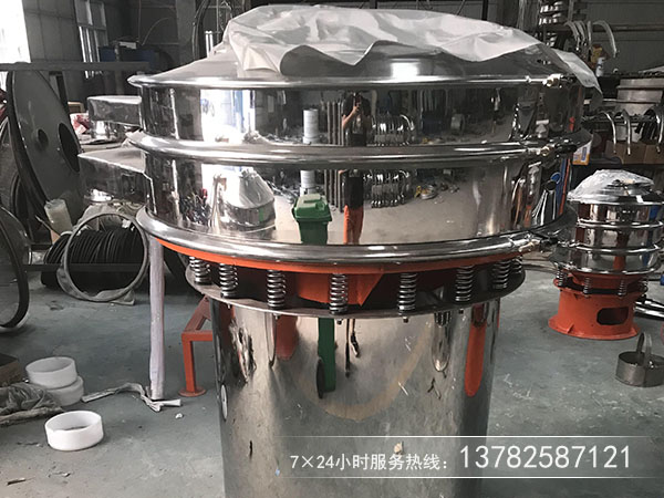 黄豆去除杂用那种筛分机合适，价格多少？